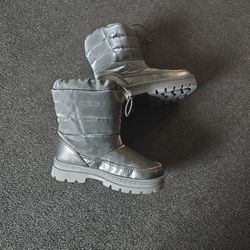 Snow Boots! Unisex Size 12 TODDLER SIZE