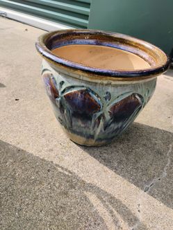 Flower pot (1)- No Cracks or Breaks