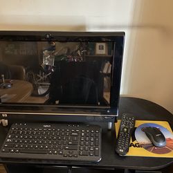 HP TouchSmart 300 Touchscreen Computer