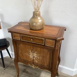 19th-century French style cabinet