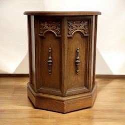 ⭕️ Vintage Solid Wood Hexagon End Table With Decorative Glass Top