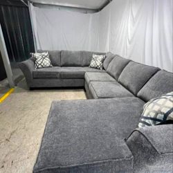 Living room Comfortable Couch