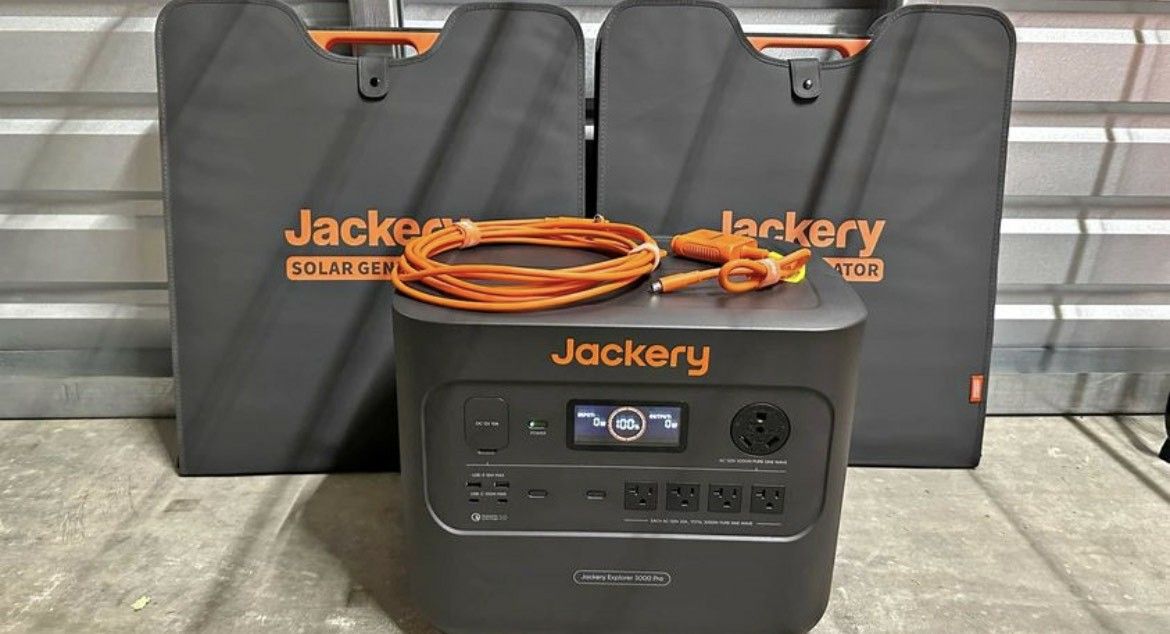 Jackery Explorer Pro 3000