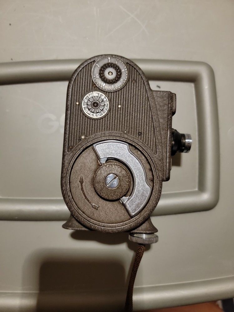 Make Offer For 1930s Bell & Howell Wind Up Camera