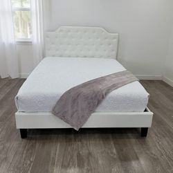 BED WITH MATTRESS / CAMA CON COLCHON