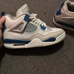 Jordan 4s