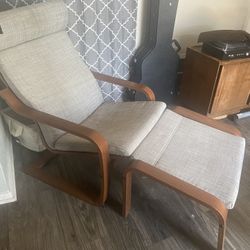 Chair With Ottoman 