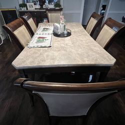 Dining Room Table 