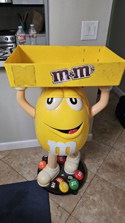 Yellow M&M Display