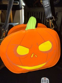 Glow in the dark Jack Skellington Loungfly