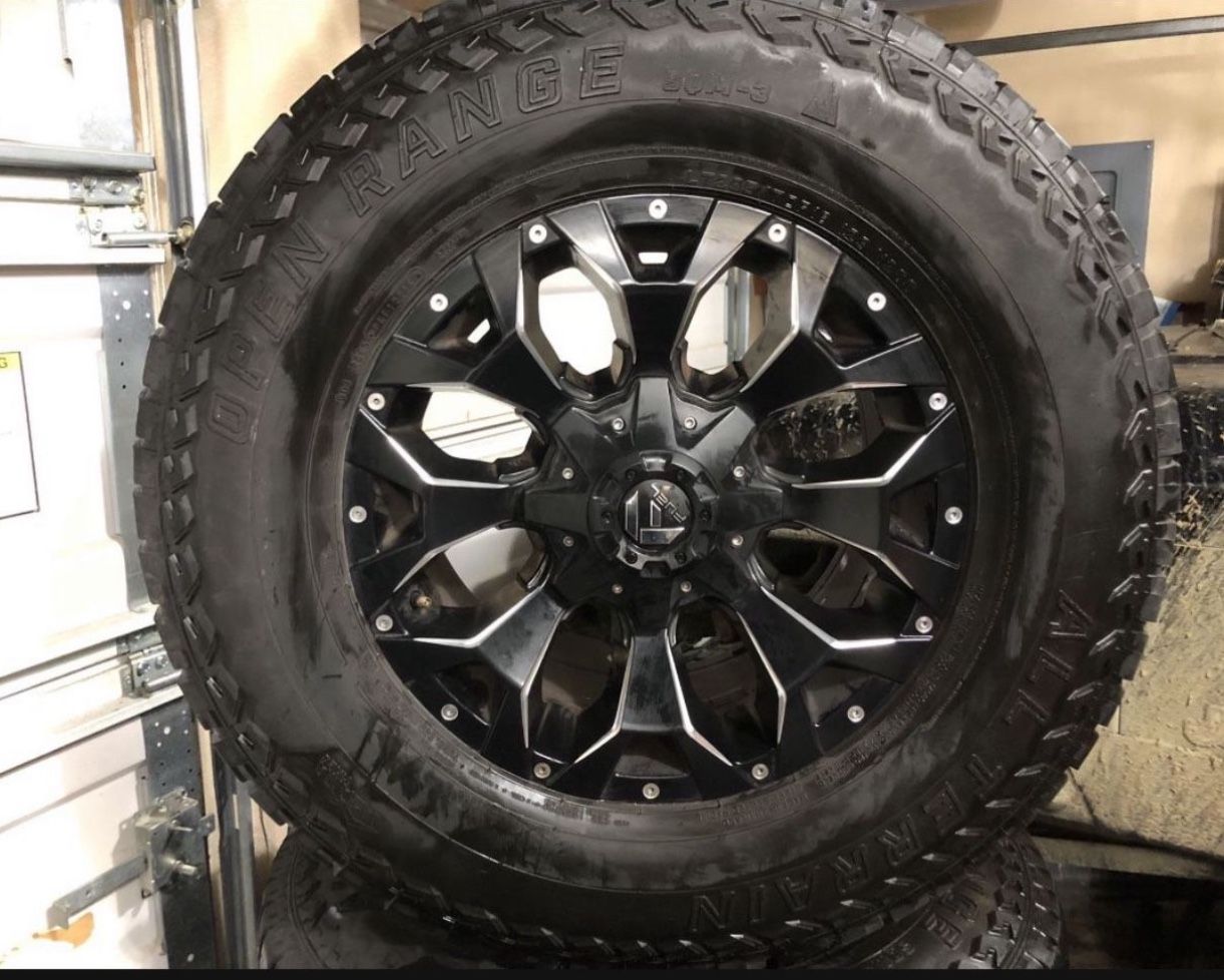 18” Fuel Wheels 295/70/R18 for Sale in Vancouver, WA - OfferUp