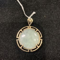 Circle Jade And Gold Charm (3129) Clearance!!!