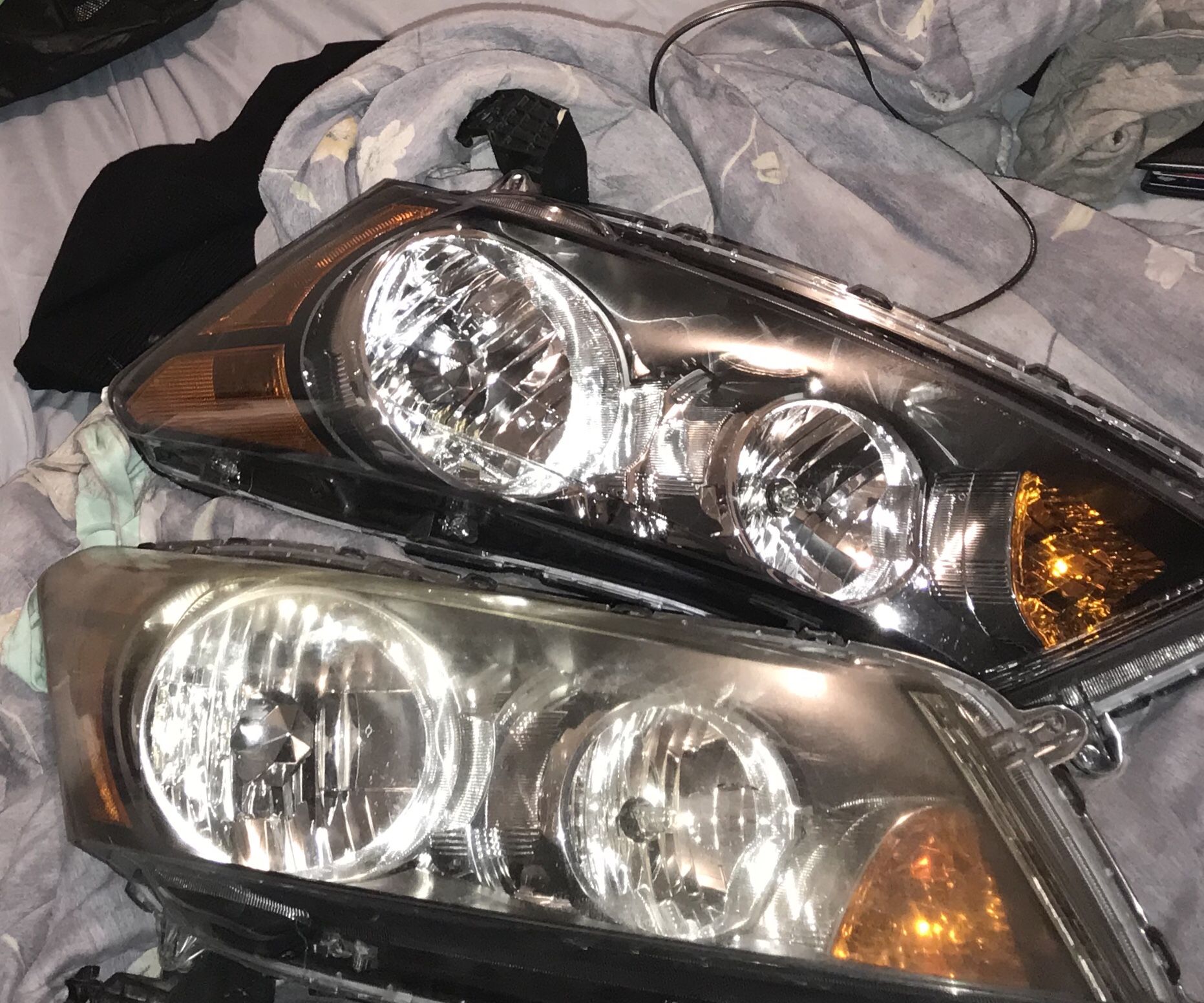 Honda Accord 08-10 headlights