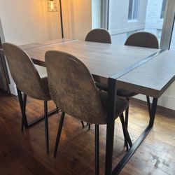 Kitchen Table + 4 Chairs (Mid-Century Modern, Oak)