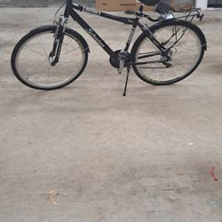 Schwinn Discover Bike $310