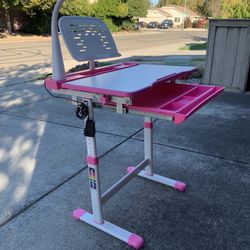 Mount-It! Height-Adjustable Kids Desk , With Light And Book Stand Pink