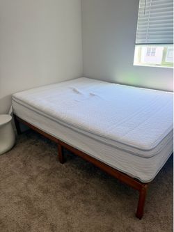 Zinus Foam & Spring Queen Mattress