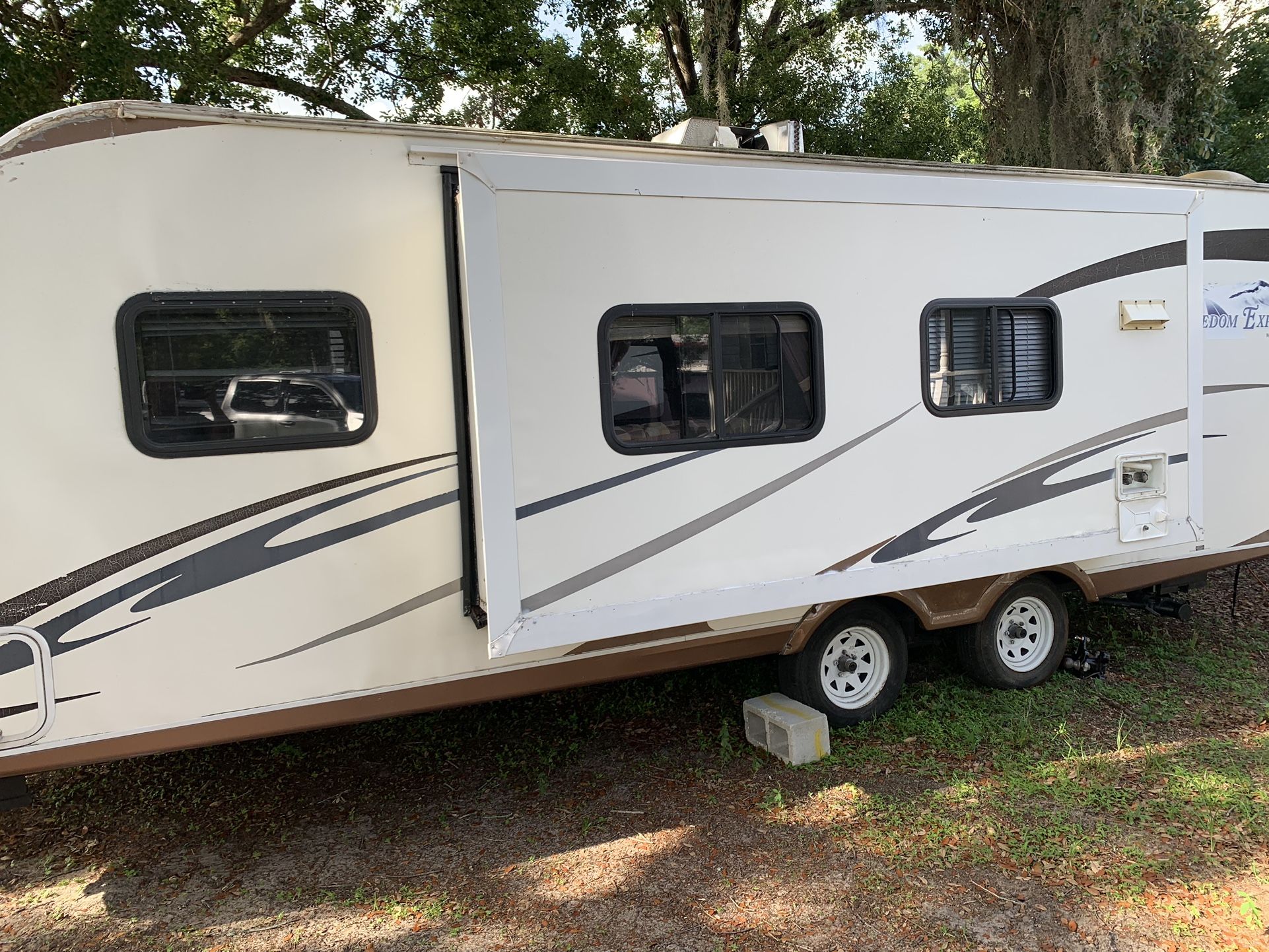 2011 Coachman Travel Trailer, 25 Foot Double Door