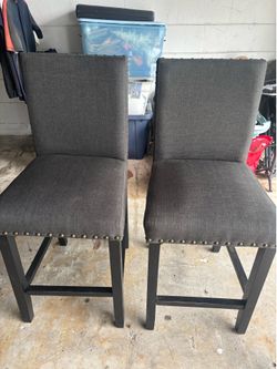Set of grey & black bar stools