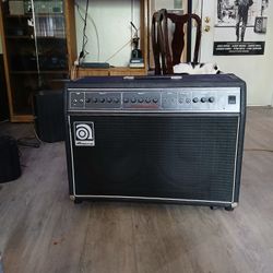 Amped VH1-40C Bass Combo Amp