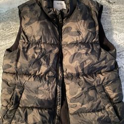 Puffer Vest Like New!