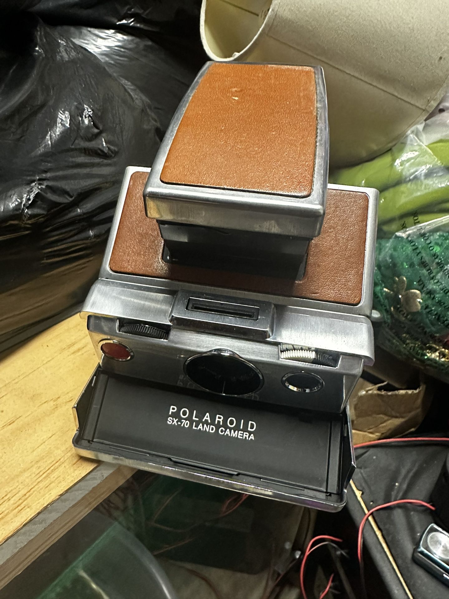 Polaroid Sx-70land Camera With Flash Bar Twin Pack