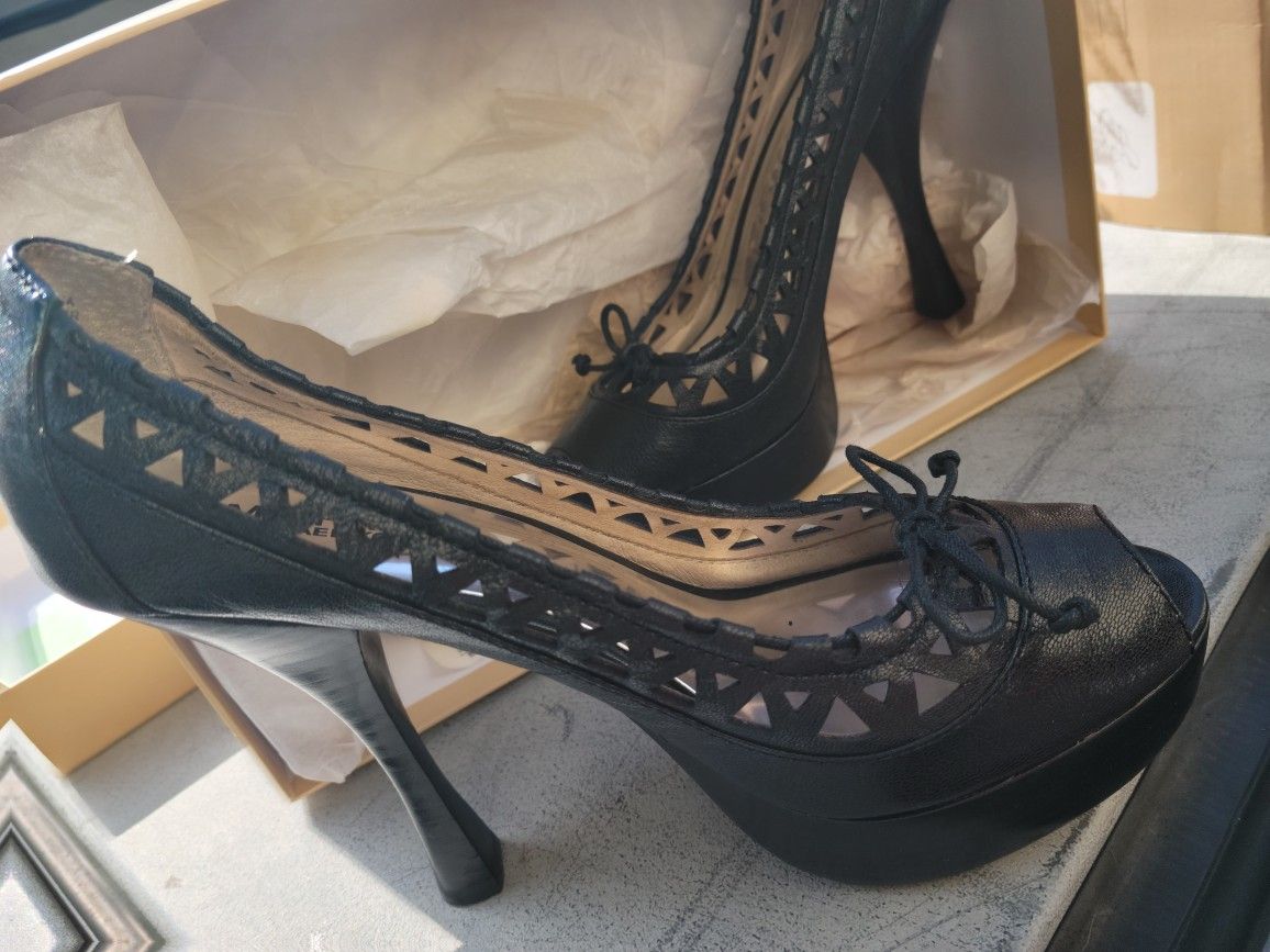 Michael Kores Heels