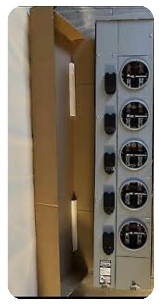 Siemens WMM52125J WMM52125J Residential Meter Stack 3 Phase 4 Wire Incoming 1 Phase 3 Wire Outgoing