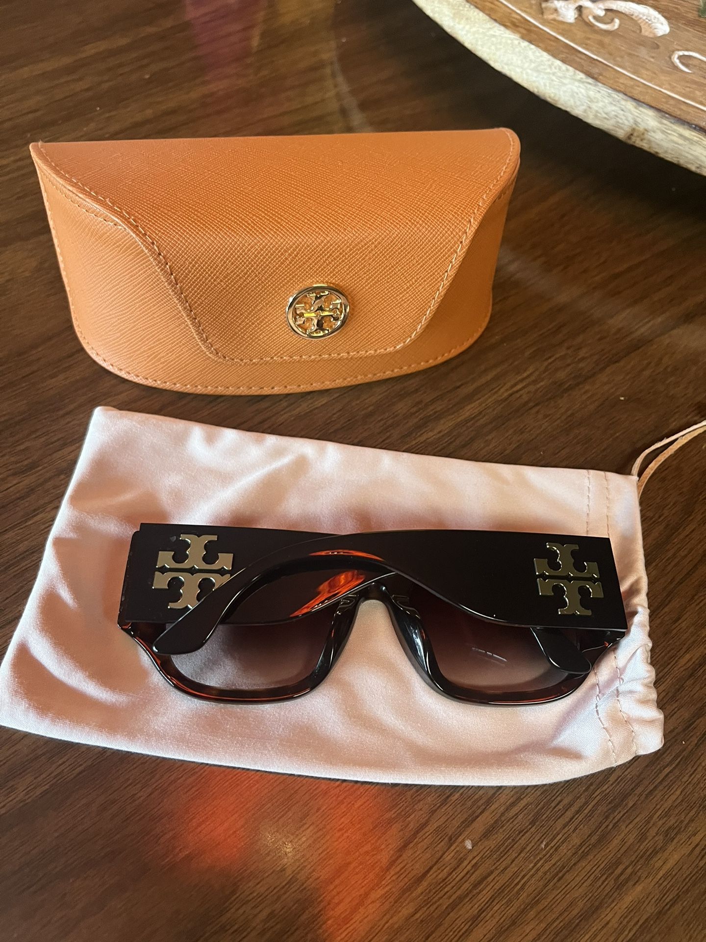 Brand New Tory Burch Sun Glasses , Worn Once . Comes With Case And Dusting Cloth