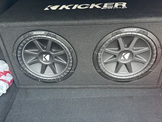 Kicker 43DC122 Dual Comp 12" Vented Sub Enclosure 2 Ohm RoHS Compliant Open Box