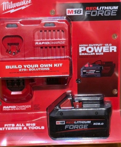 Milwaukee M18 REDLITHIUM FORGE XC 8.0Ah + Rapid Charger No Low Offers/Trades Pls, Price is Firm Pick up in Burien Yes Available