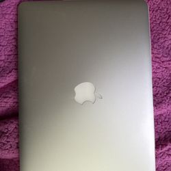 MacBook Air 13 Inch (2014)