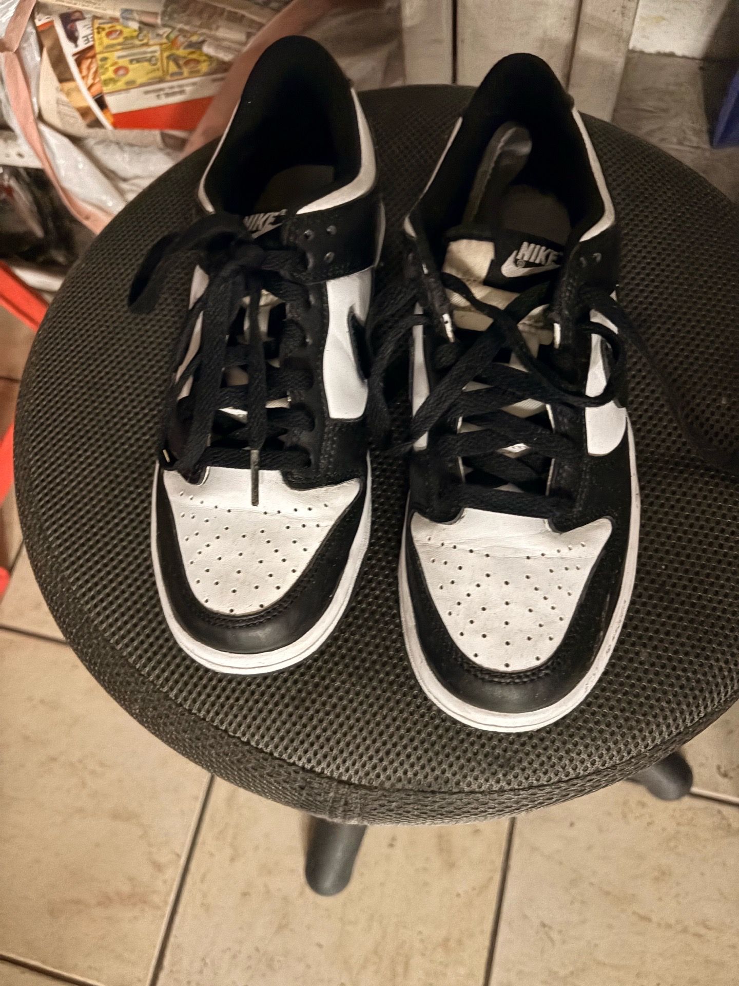 Nike dunks size 5.5