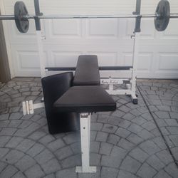 Body-solid bench press