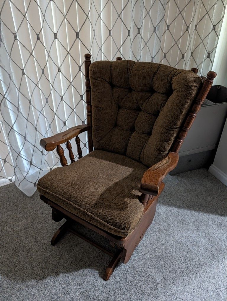 Solid Wood Mid-century Rocking Chair With Cushions