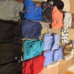 Nursing Scrubs 