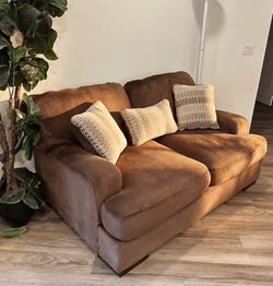 Loveseat - Ashley furniture