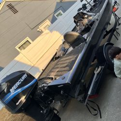 Bass Boat 