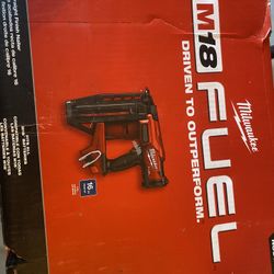 Milwaukee 16 Gauge Nailer
