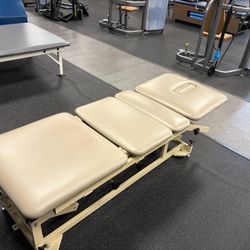 Chiropractic/Physical Therapy Table