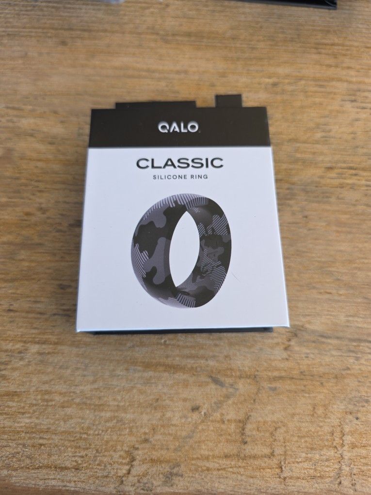 Qalo Silicone Ring