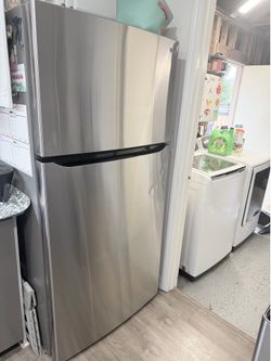 LG refrigerator