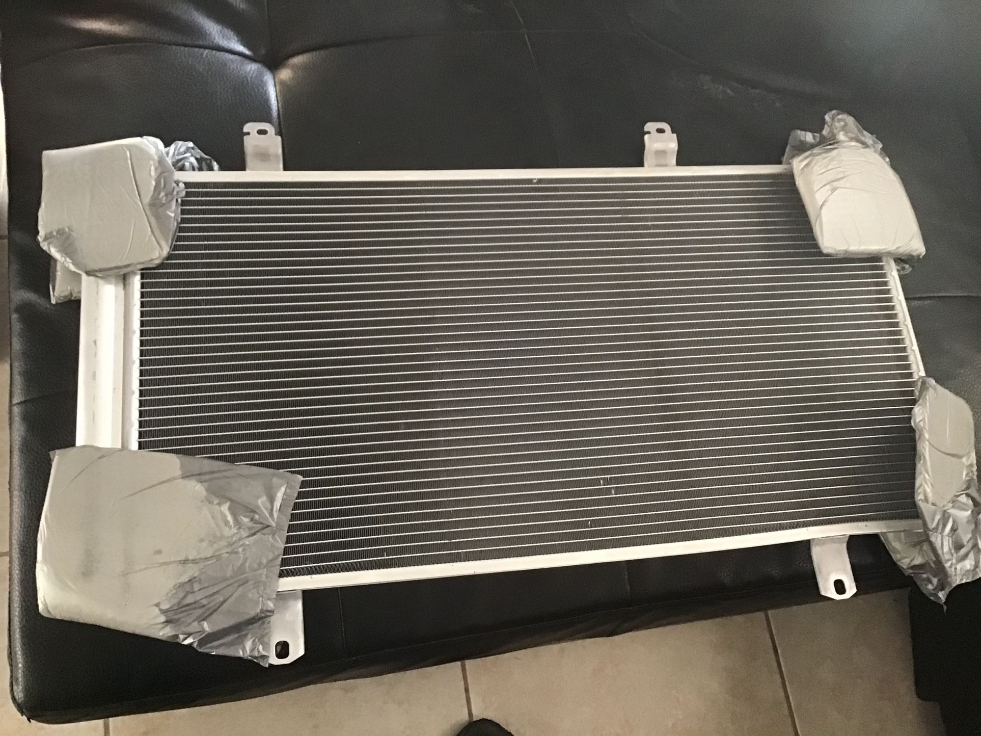 AC CONDENSER Toyota 