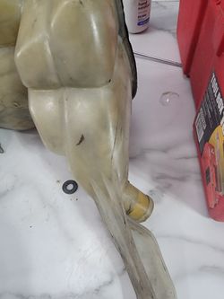 S550. W221 Radiator Overflow Tank