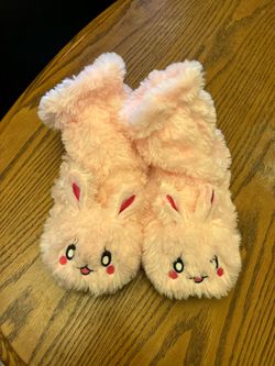 Pink Bunny Plush Slippers Women’s size 8-10