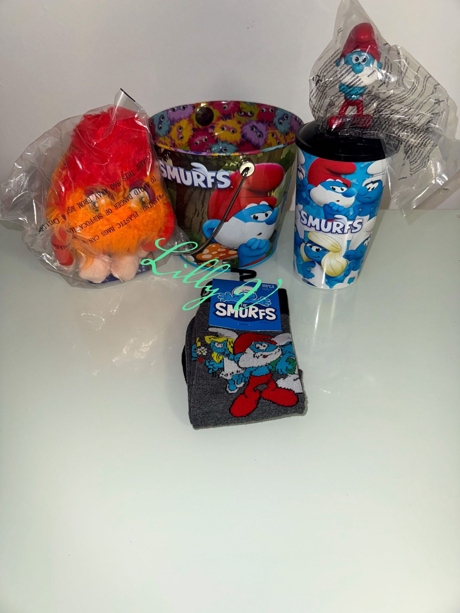 Brand new exclusive AMC theaters  Smurfs popcorn bucket bundle