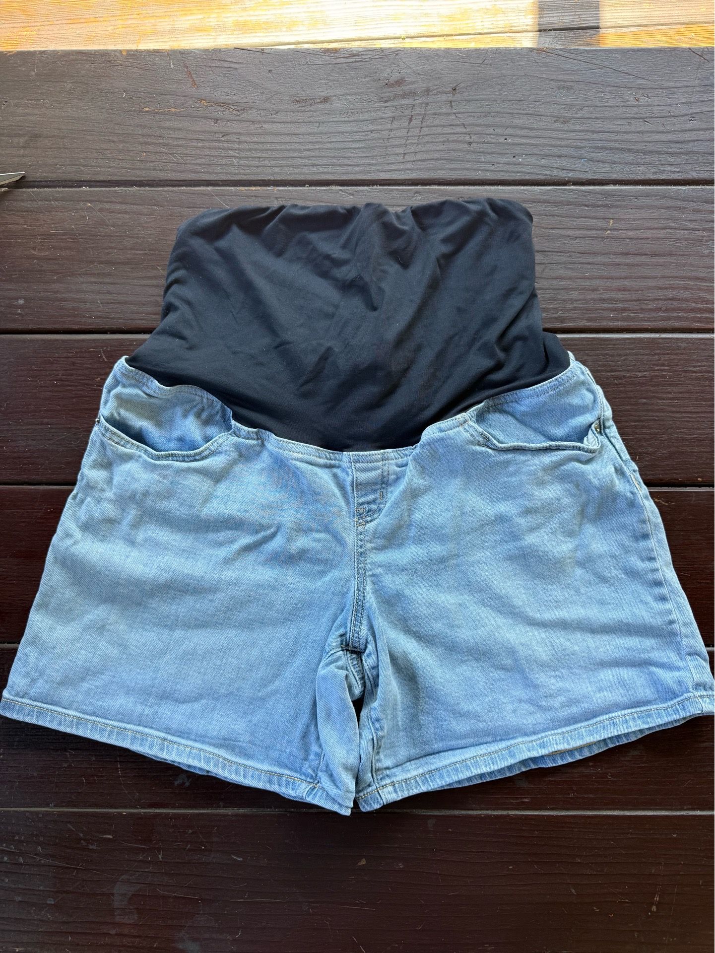 Isabel Maternity Denim Shorts Size 10