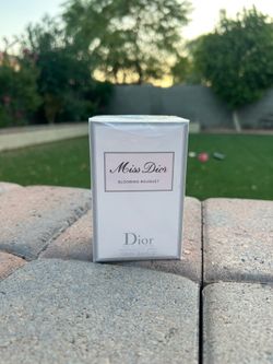 Miss Dior Blooming Bouquet perfume