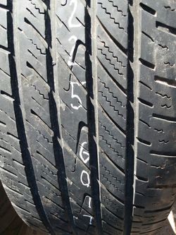 225 60 17 good car tire for sale