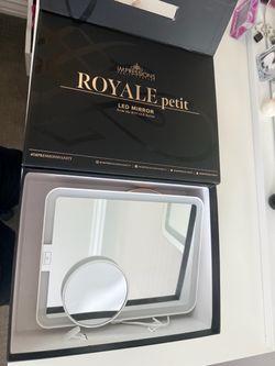 Impressions vanity Royale Petit Mirror